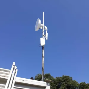 Rooftop wireless antenna